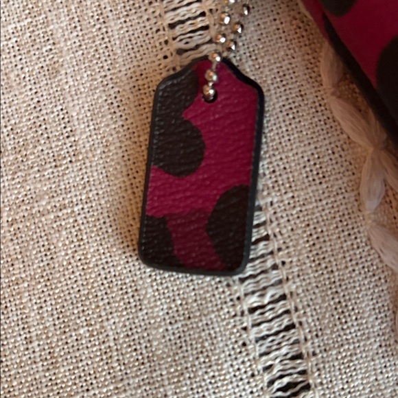 Coach Corner Zip Wristlet in Cranberry and Black Leopard Print - Picture 4 of 10